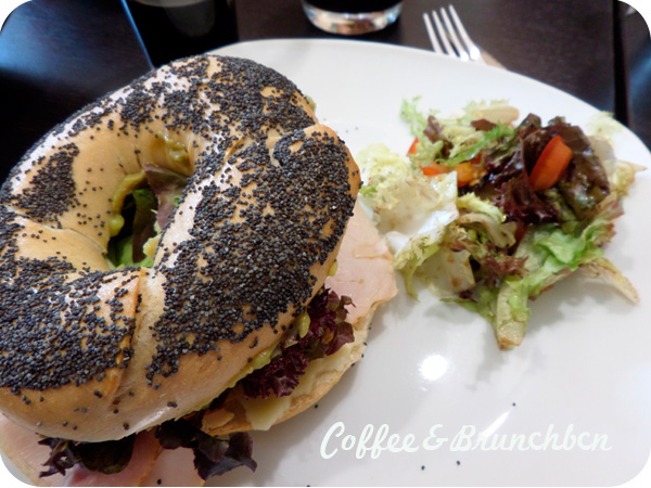 Cuando la carta del brunch no es de brunch…-Sano Cuina-Bagel jamon y queso