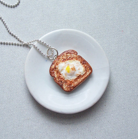 Collar tostada con huevo - Regalos brunch lovers